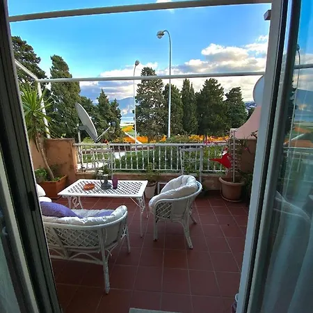 Laura Capo Peloro Villa Messina